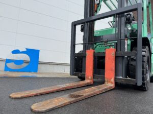 三菱 2.5t ディーゼル フォークリフト