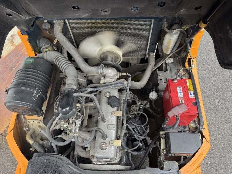 トヨタ 2.5t フォークリフト エンジン