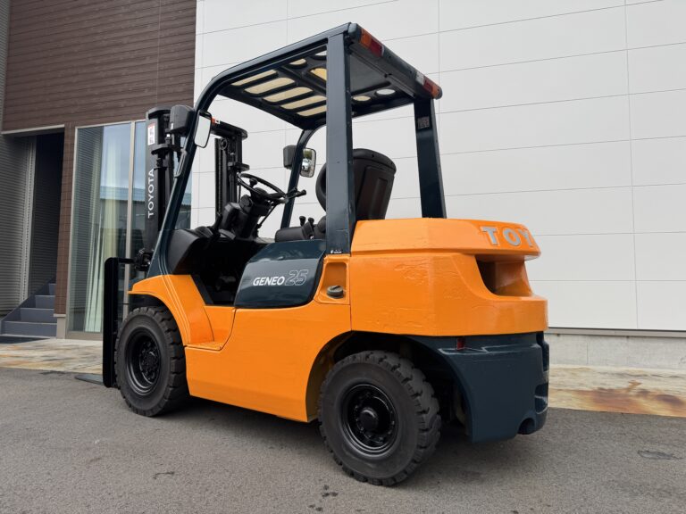 トヨタ 2.5t フォークリフト ②