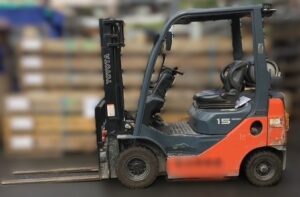 トヨタ　02-8FGL15　ガソリン兼LPG車　2006年式