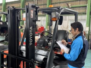 【プロが解説】フォークリフトを高く売るためにやっておくべき5つのポイント