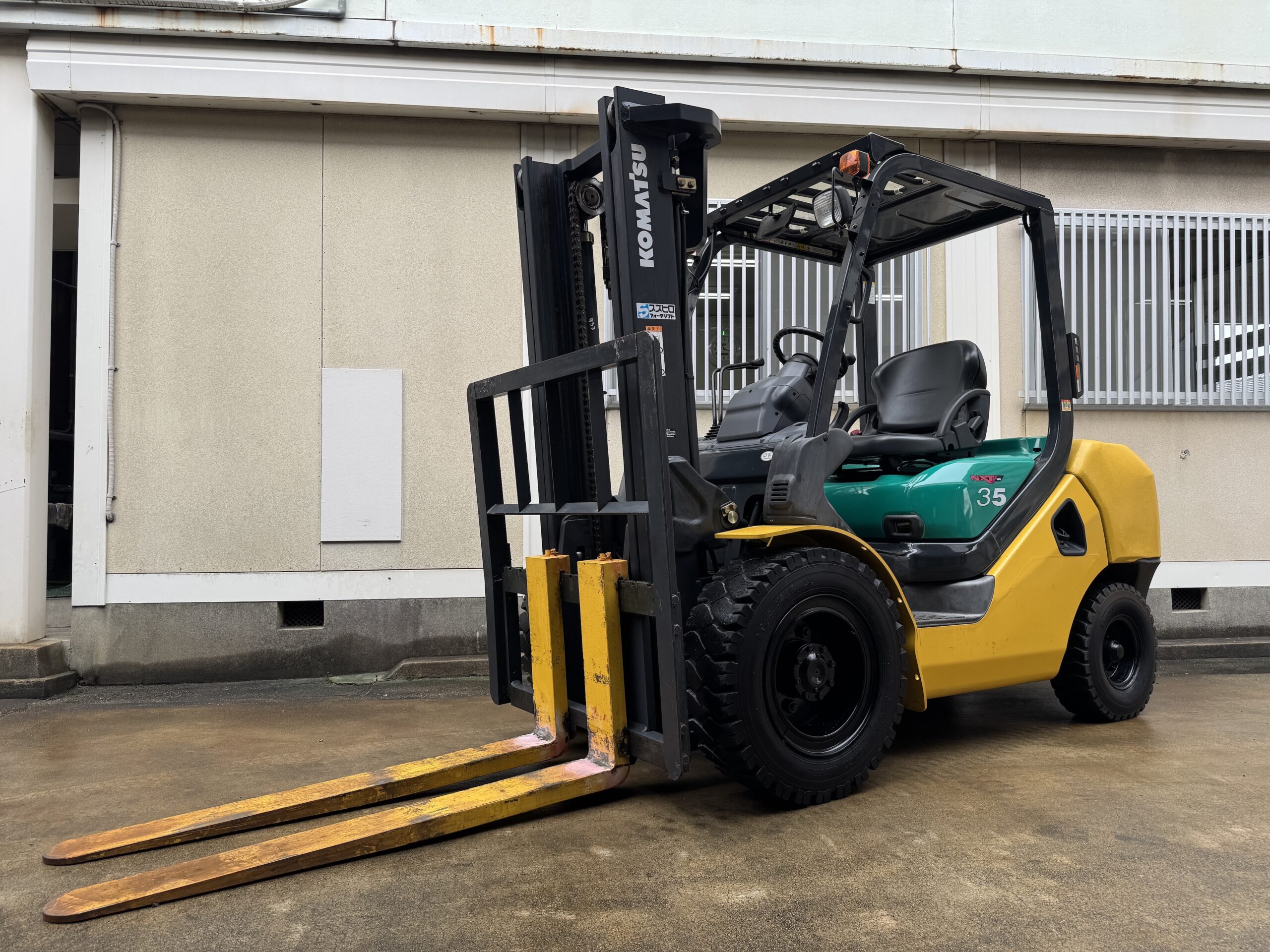 「コマツ FD35AT-16｜3.5t｜2008年式｜仕上がり良好」を詳しく見る