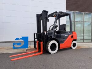 「トヨタ製2.5tディーゼル｜低稼働｜2Zエンジン搭載」を詳しく見る